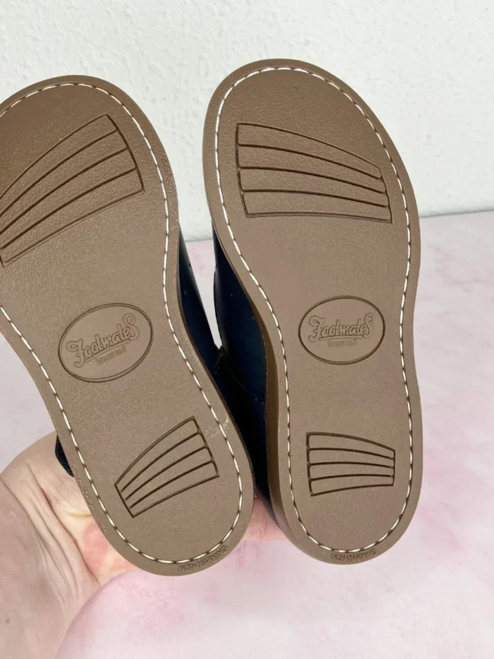 NIB Footmates Sherry T-strap Mary Jane navy leather size 9.5 little kid